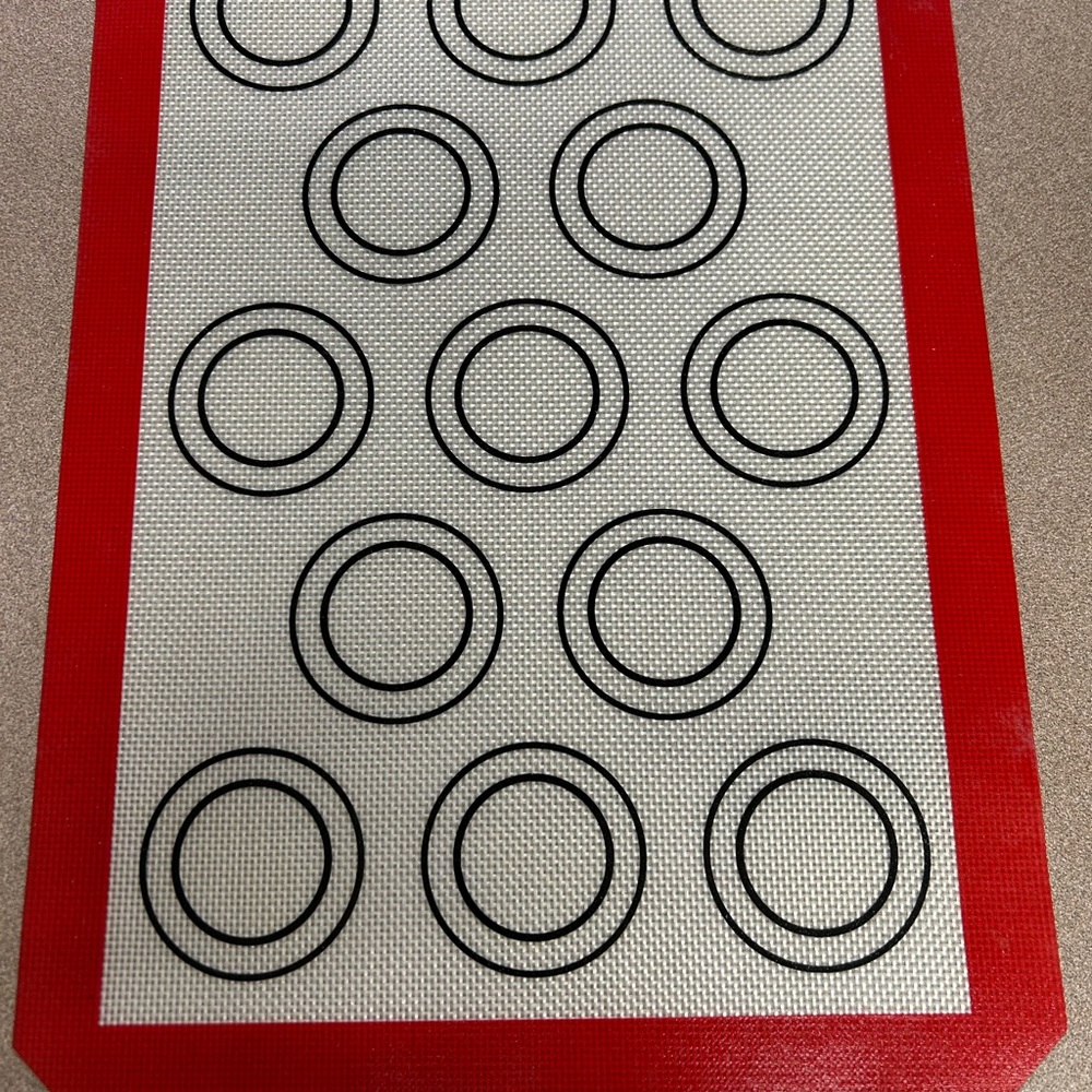 Non-Stick Silicone Baking Mat - Red
